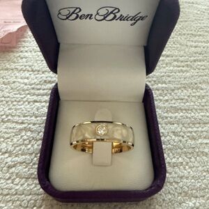 Ben Bridge Men’s Gold Band with .1 Diamond Accent and Pearl Acryllic